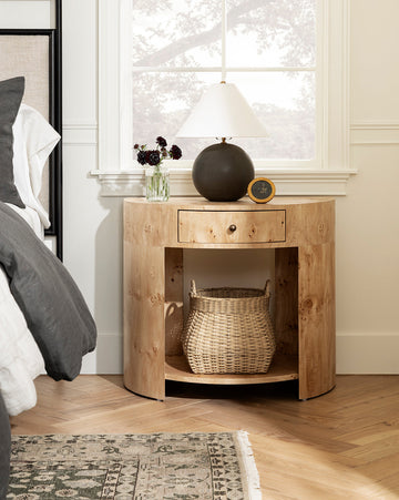 Pia Nightstand