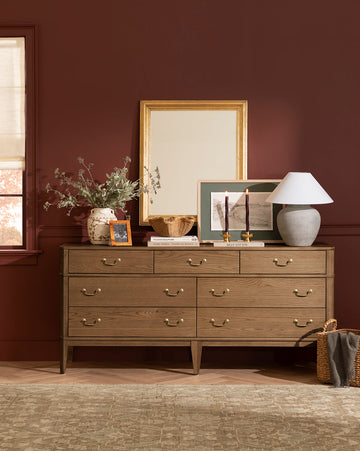 Alessandra Dresser
