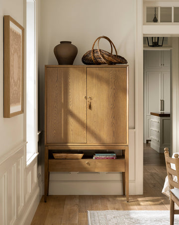 Jahnsen Cabinet