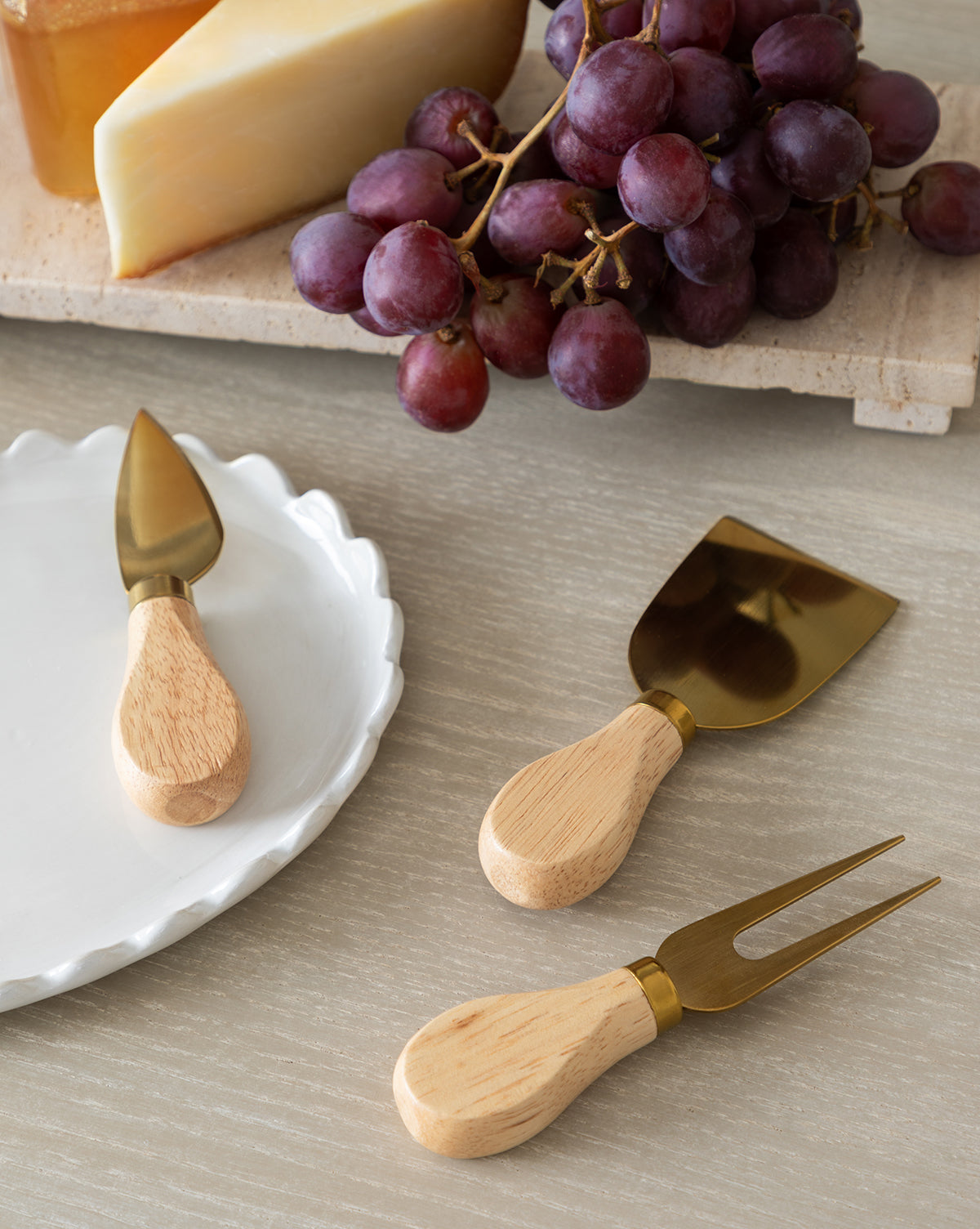 Maguire Oval Tray