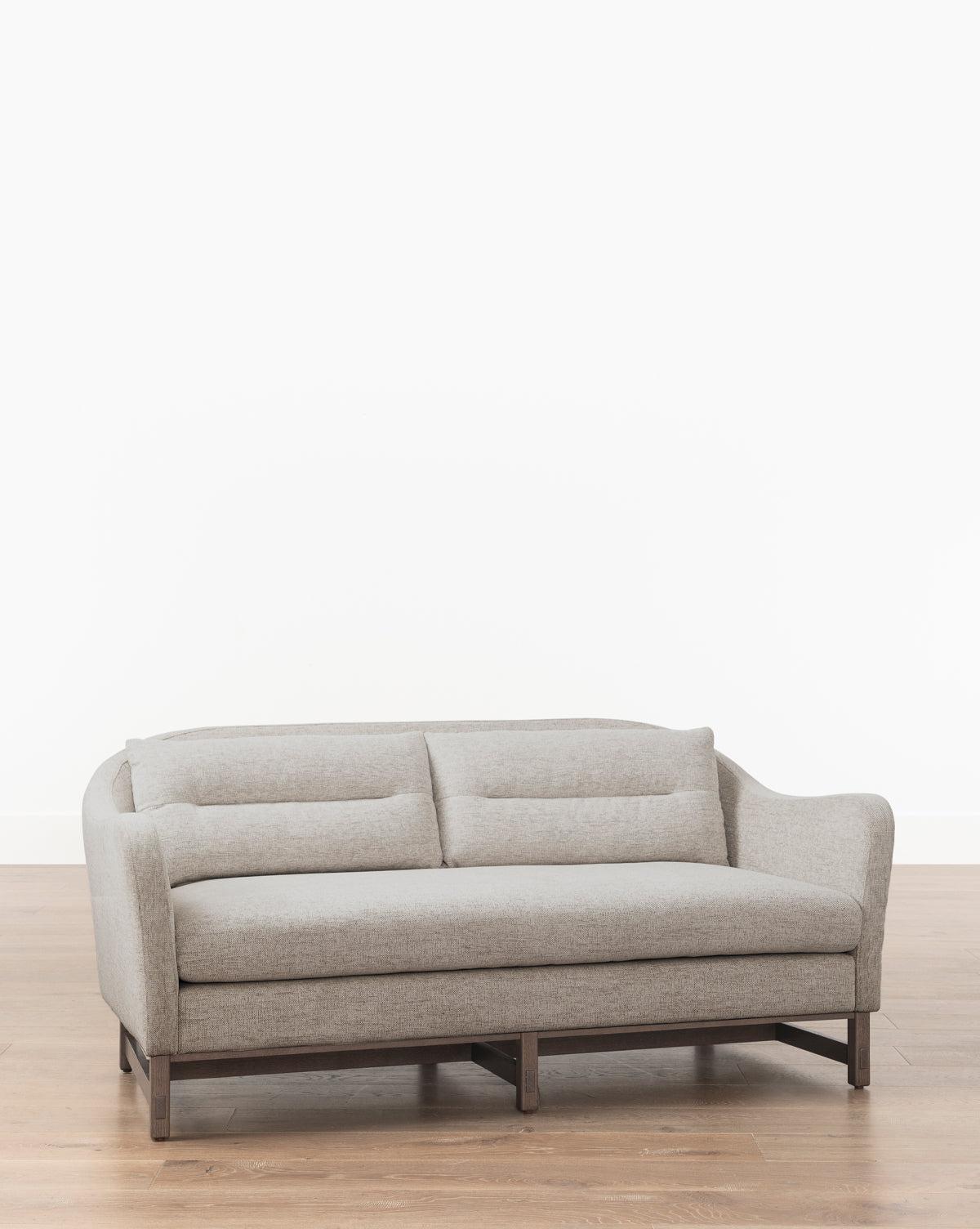 Commodore Settee 68"