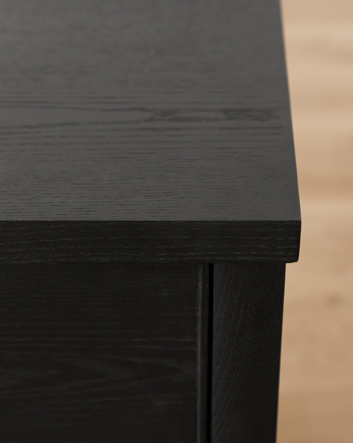 Edward Nightstand