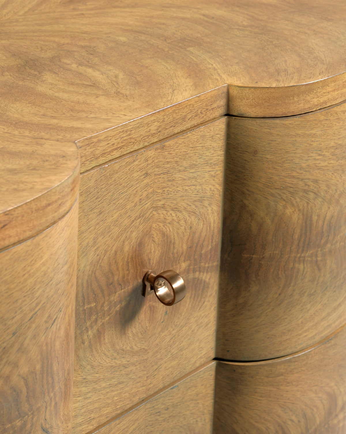 Eliasson Chest