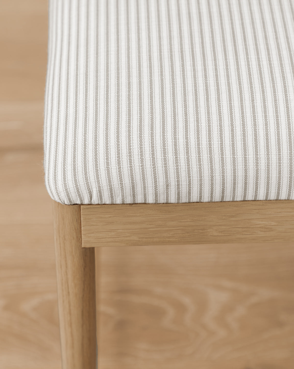 Molly Stool