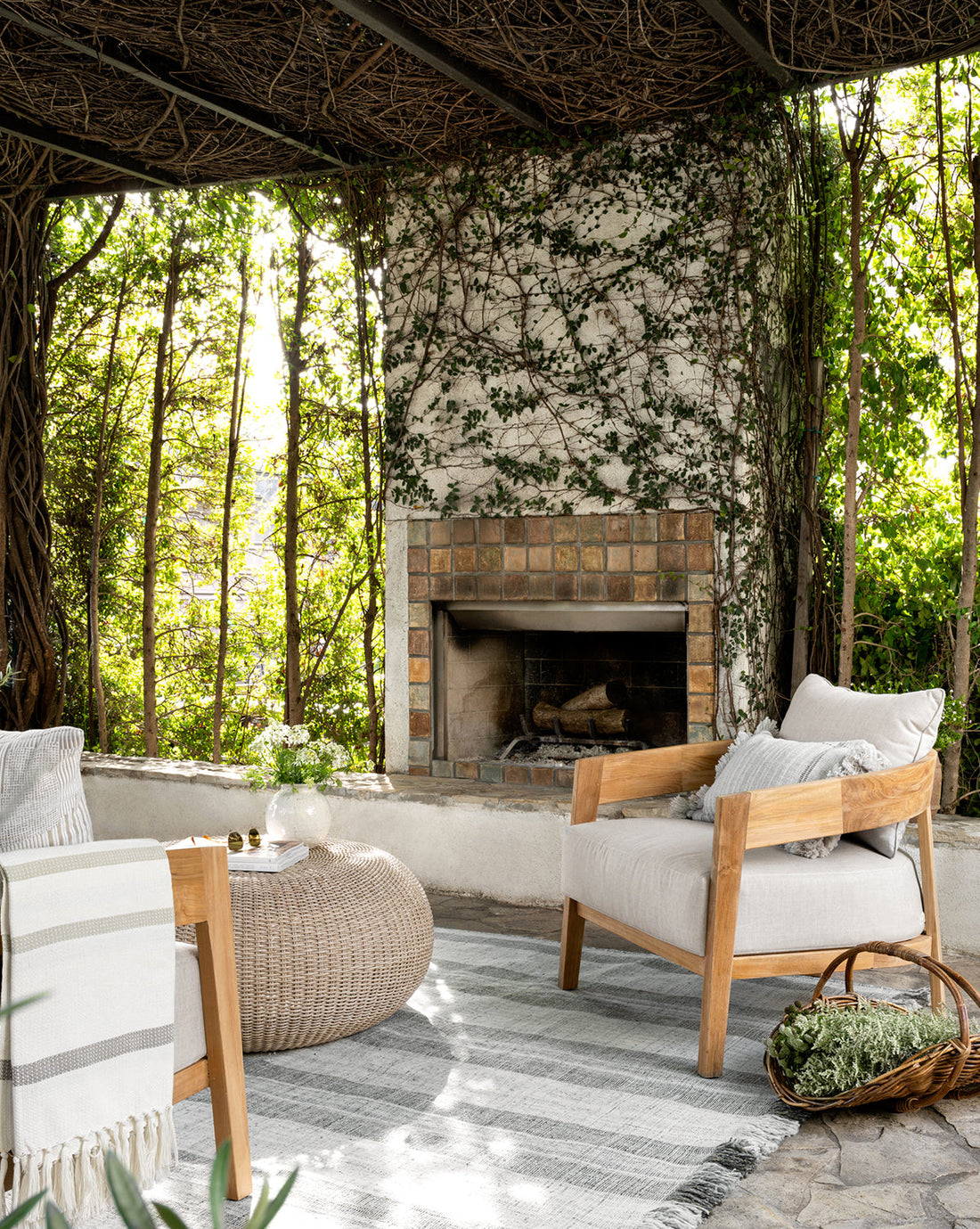 Vento Teak Outdoor Lounge Chair