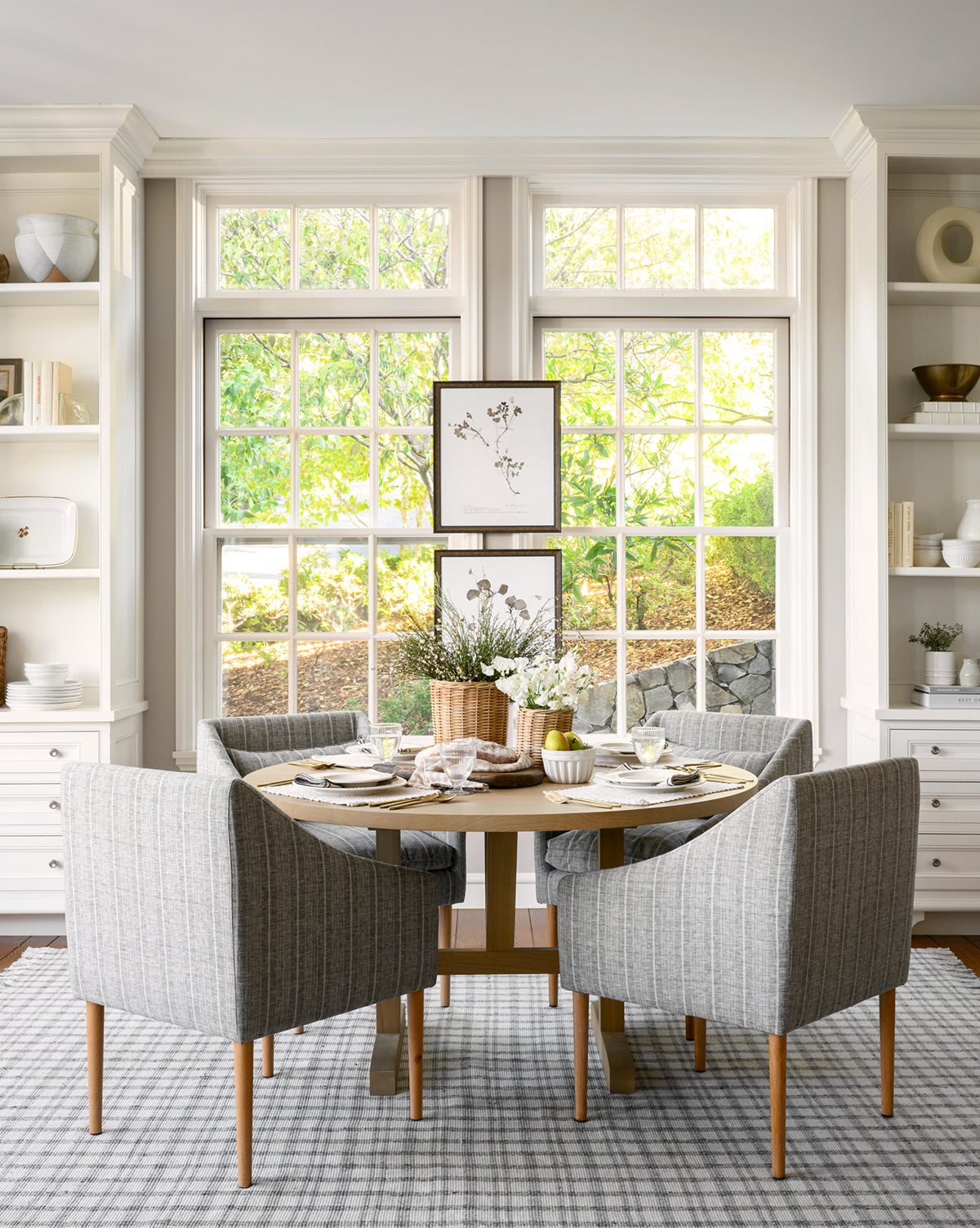 Giselle Round Table